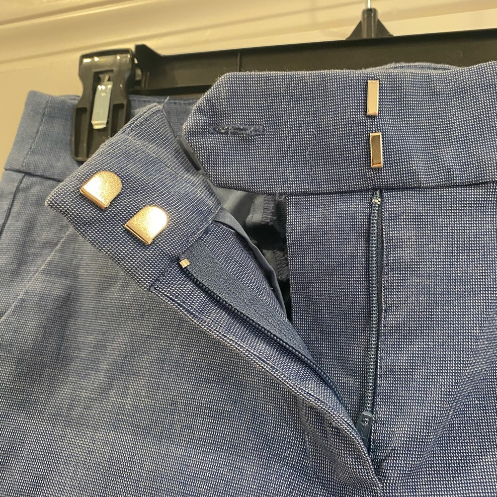 Loft Rivera Slim pant. Size 00P. Blue